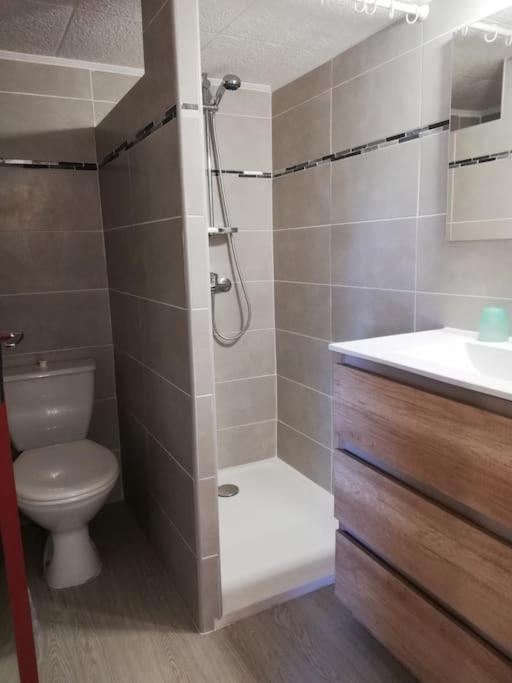 28m2 Climatise,wifi, Proche Des Calanques,plages Appartement